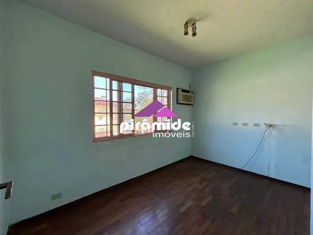 Casa com 348m² 4 quartos e 4 banheiros, à venda, no bairro Urbanova em São José Dos Campos