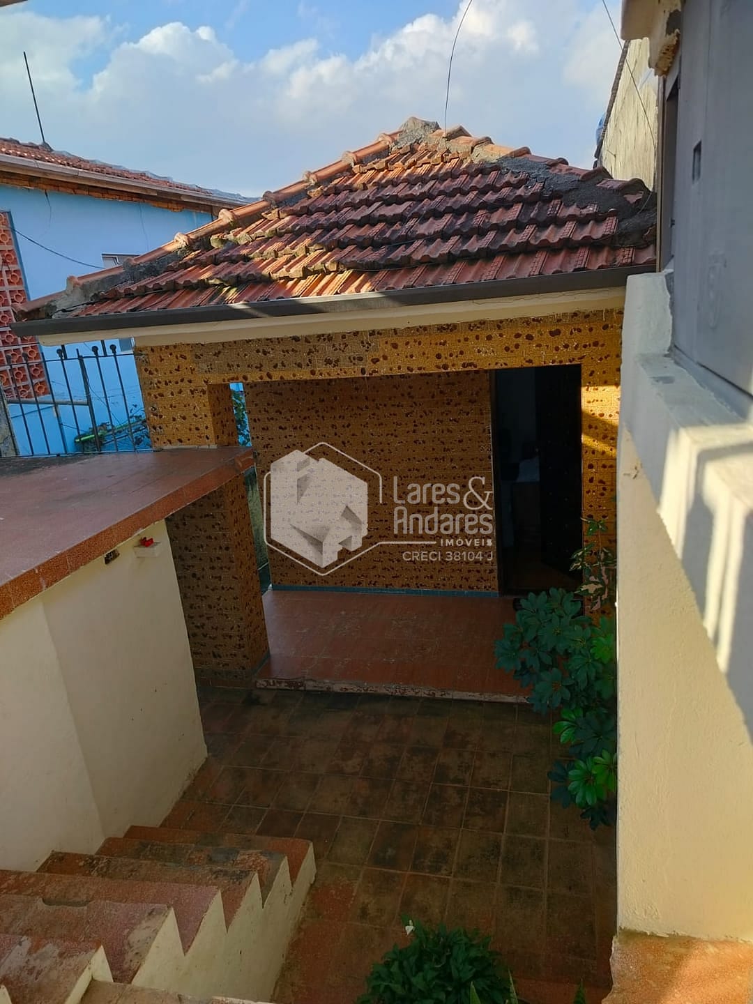 Casa à venda com 2 quartos, 65m² - Foto 2