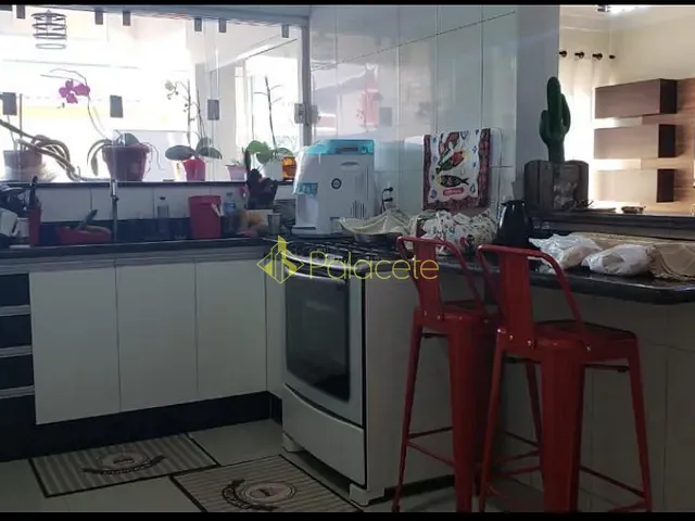 Casa com 275m² 3 quartos e 4 banheiros, à venda, no bairro Loteamento Residencial Campos do Conde II em Tremembé