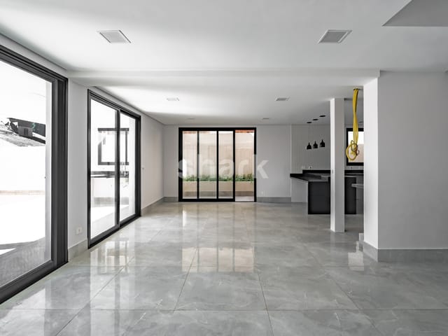 Casa com 360m² 3 quartos e 5 banheiros, à venda, no bairro Alphaville em Santana de Parnaíba