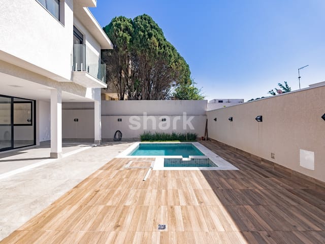 Casa com 360m² 3 quartos e 5 banheiros, à venda, no bairro Alphaville em Santana de Parnaíba