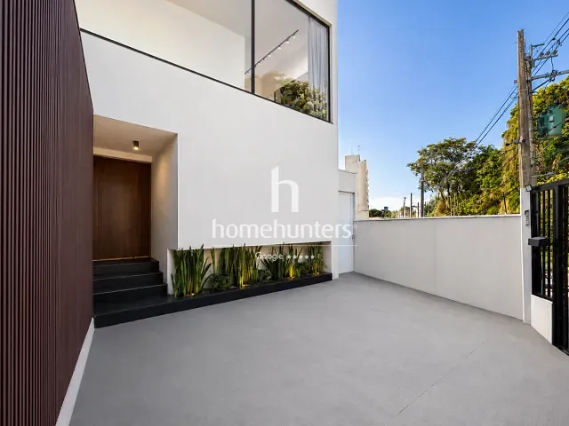 Casa à venda, no bairro Bosque em Campinas