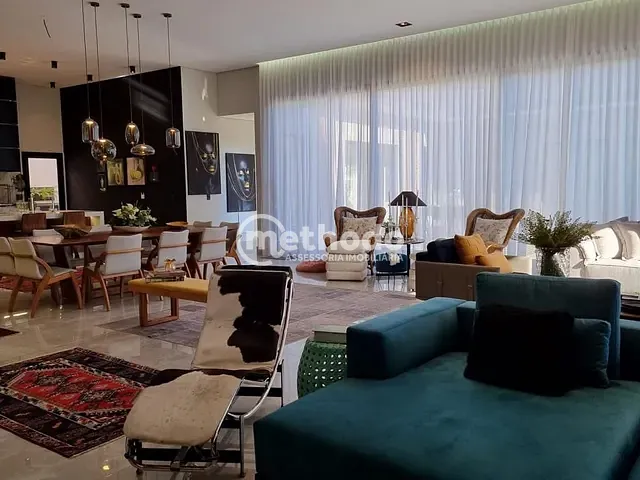 Casa com 610m² 4 quartos e 6 banheiros, à venda, no bairro Ville Sainte Hélène em Campinas