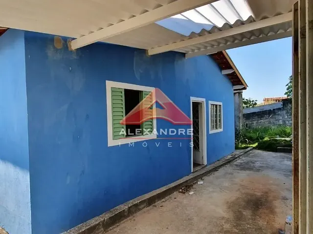 Casa com 250m² 2 quartos e 1 banheiro, à venda, no bairro Santa Hermínia em São José Dos Campos