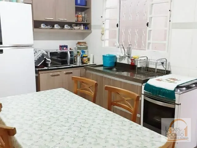 Casa com 160m² 4 quartos e 3 banheiros, à venda, no bairro Jardim Imperial em Atibaia