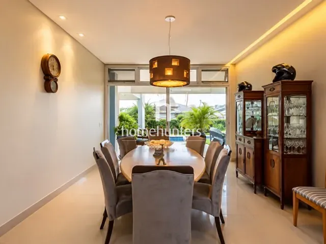 Casa 4 quartos e 7 banheiros, à venda, no bairro Alphaville Dom Pedro em Campinas