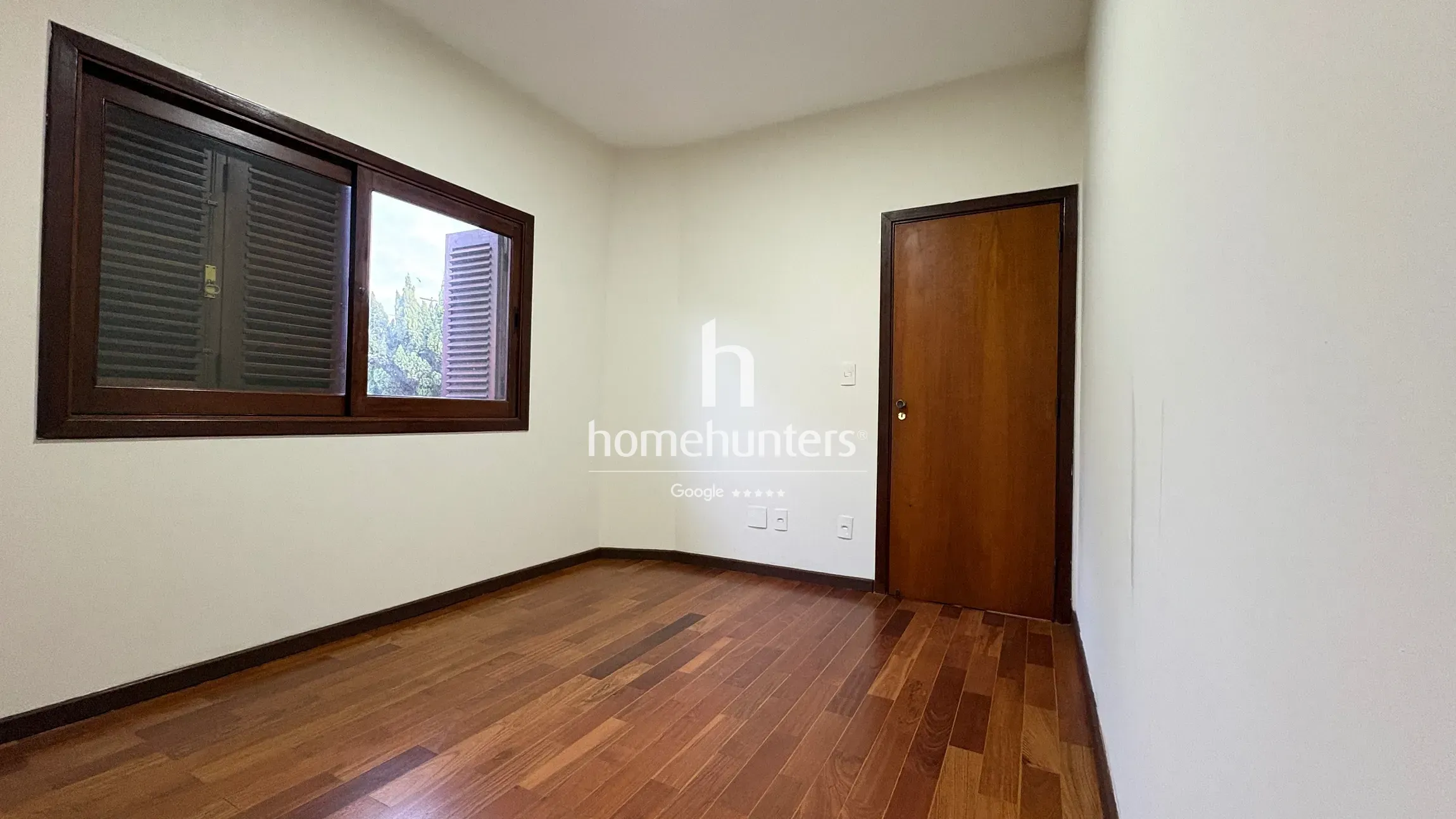 Casa, 5 quartos, 312 m² - Foto 2