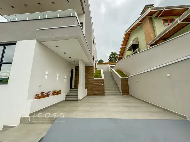 Casa com 500m² 5 quartos e 5 banheiros, à venda, no bairro Vila Matilde em Campos do Jordão