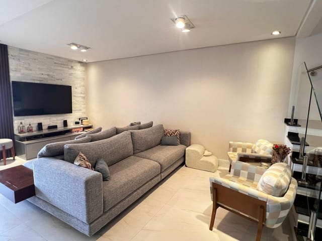 Casa com 229m² 3 quartos e 4 banheiros, à venda, no bairro Jardim Londrina em São Paulo