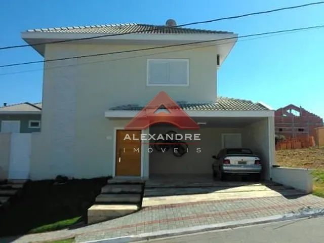 Casa com 252m² 3 quartos e 1 banheiro, à venda, no bairro Condomínio Residencial Mantiqueira em São José dos Campos
