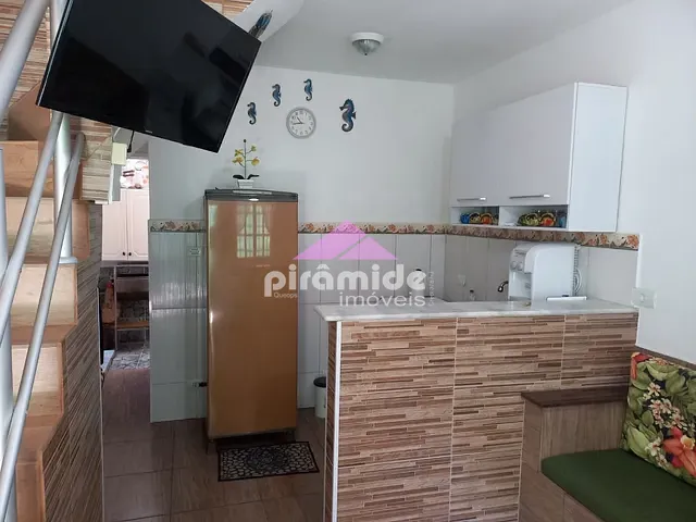 Casa com 55m² 2 quartos e 2 banheiros, à venda, no bairro Martim de Sá em Caraguatatuba