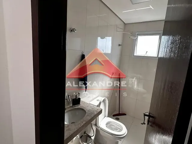 Casa com 10m² 2 quartos e 3 banheiros, à venda, no bairro Vila Industrial em São José Dos Campos
