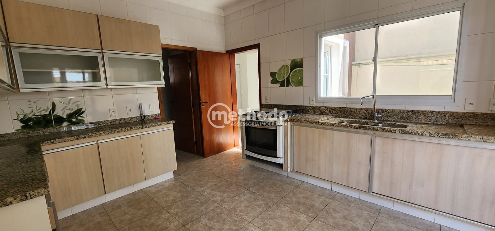 Casa, 4 quartos, 330 m² - Foto 14