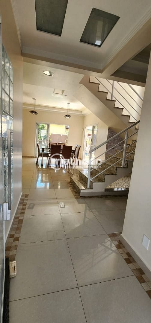 Casa, 4 quartos, 330 m² - Foto 4