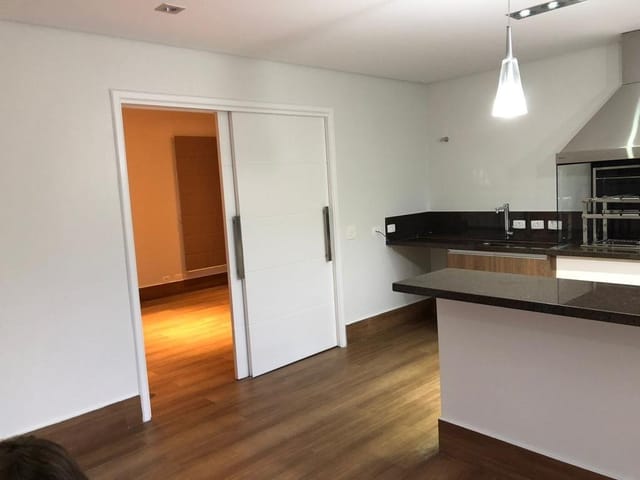 Casa com 556m² 3 quartos e 4 banheiros, à venda, no bairro Alphaville em Santana de Parnaíba