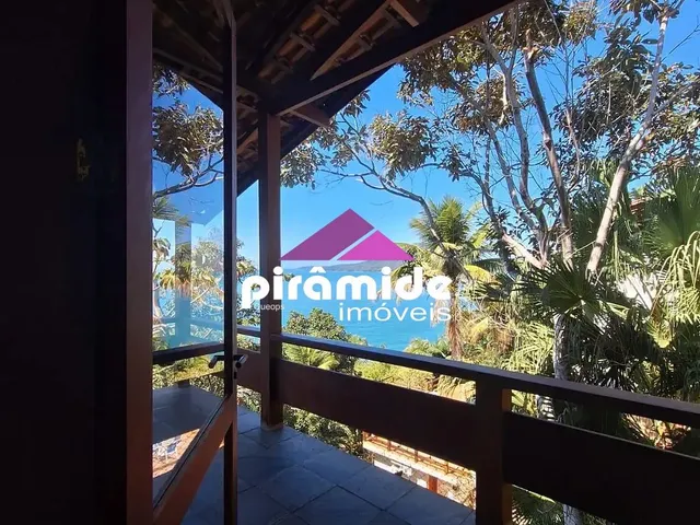 Casa com 1150m² 4 quartos e 2 banheiros, à venda, no bairro Toninhas em Ubatuba