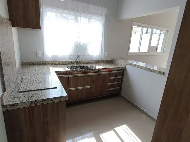 Casa com 150m² 3 quartos e 4 banheiros, à venda, no bairro Jardim Montreal Residence em Indaiatuba