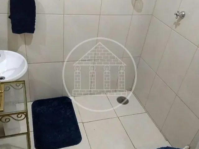 Casa com 120m² 2 quartos e 1 banheiro, à venda, no bairro Jardim Santa Catarina em Sorocaba
