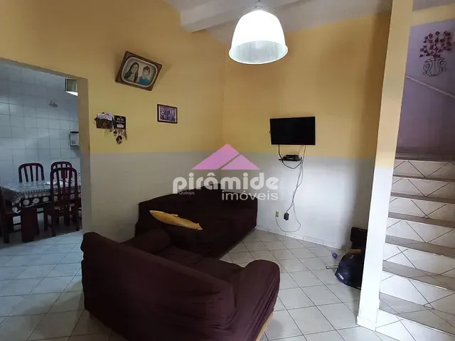 Casa com 329m² 3 quartos e 2 banheiros, à venda, no bairro Chácaras São José em São José dos Campos