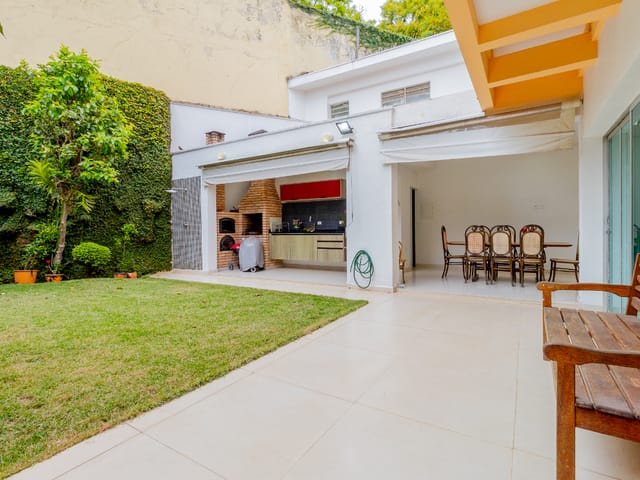 Casa com 523m² 5 quartos e 8 banheiros, à venda, no bairro Pacaembu em São Paulo