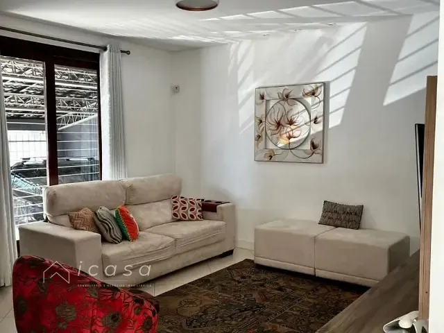 Casa com 250m² 3 quartos e 3 banheiros, à venda, no bairro Bosque dos Eucaliptos em São José dos Campos
