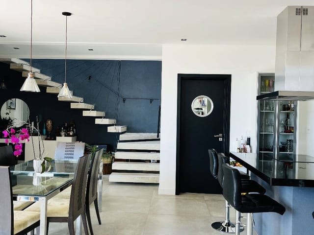 Casa com 580m² 4 quartos e 6 banheiros, à venda, no bairro Tamboré em Santana de Parnaíba