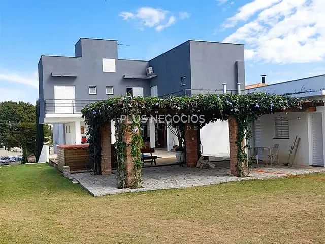 Casa com 1000m² 3 quartos e 5 banheiros, à venda, no bairro Condomínio Fazenda Imperial em Sorocaba