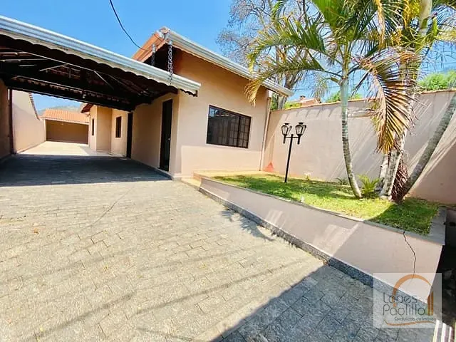 Casa com 240m² 2 quartos e 3 banheiros, à venda, no bairro Jardim Jaraguá em Atibaia