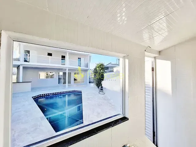 Casa com 444m² 4 quartos e 6 banheiros, à venda, no bairro Urbanova em São José dos Campos
