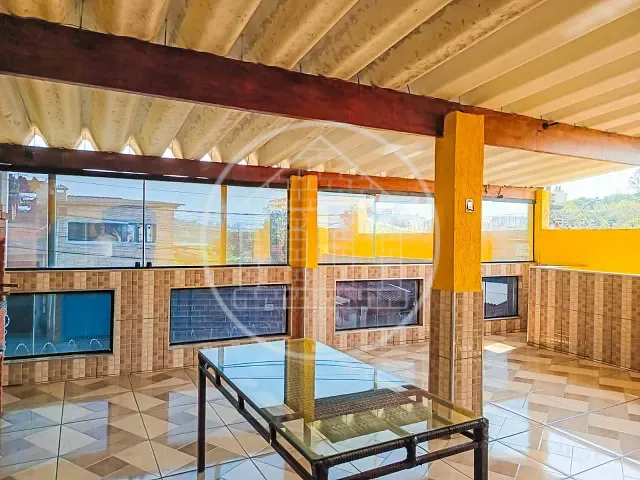 Casa com 250m² 3 quartos e 2 banheiros, à venda, no bairro Jardim Edi em São Paulo