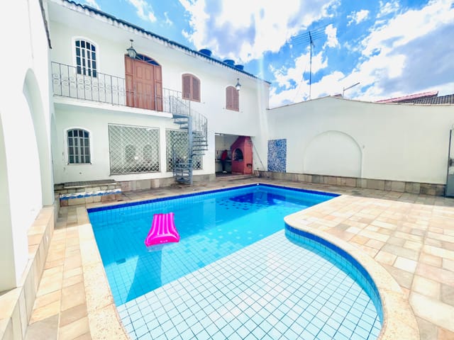 Casa com 300m² 4 quartos e 5 banheiros, à venda, no bairro Vila Lúcia em São Paulo