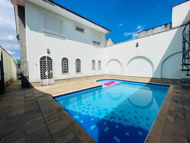 Casa com 300m² 4 quartos e 5 banheiros, à venda, no bairro Vila Lúcia em São Paulo