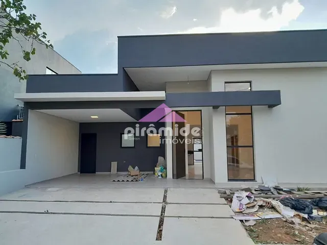 Casa com 300m² 3 quartos e 3 banheiros, à venda, no bairro Condomínio Terras do Vale em Caçapava