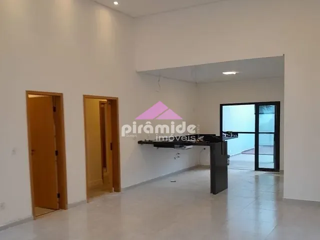 Casa com 300m² 3 quartos e 3 banheiros, à venda, no bairro Condomínio Terras do Vale em Caçapava