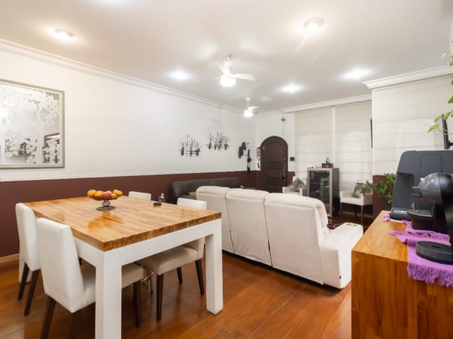 Casa com 165m² 2 quartos e 3 banheiros, à venda, no bairro Vila Vitório Mazzei em São Paulo
