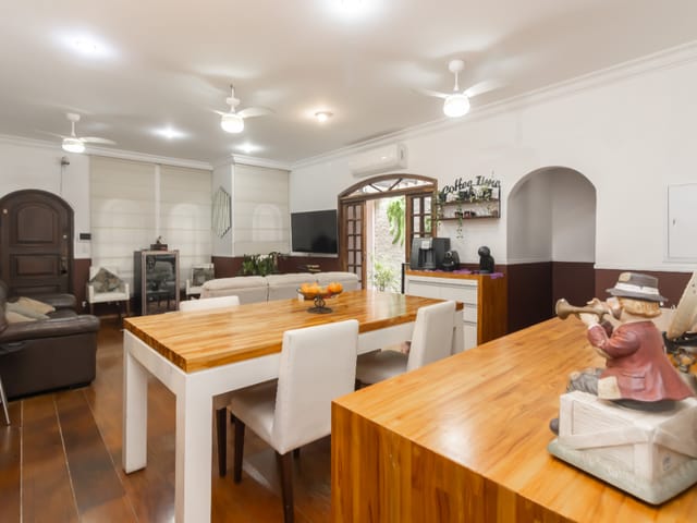 Casa com 165m² 2 quartos e 3 banheiros, à venda, no bairro Vila Vitório Mazzei em São Paulo