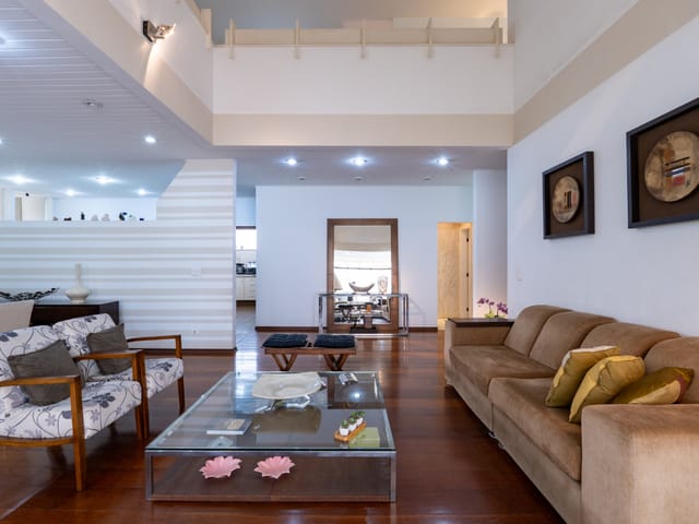 Casa com 1088m² 5 quartos e 9 banheiros, à venda, no bairro Vila São Francisco em São Paulo
