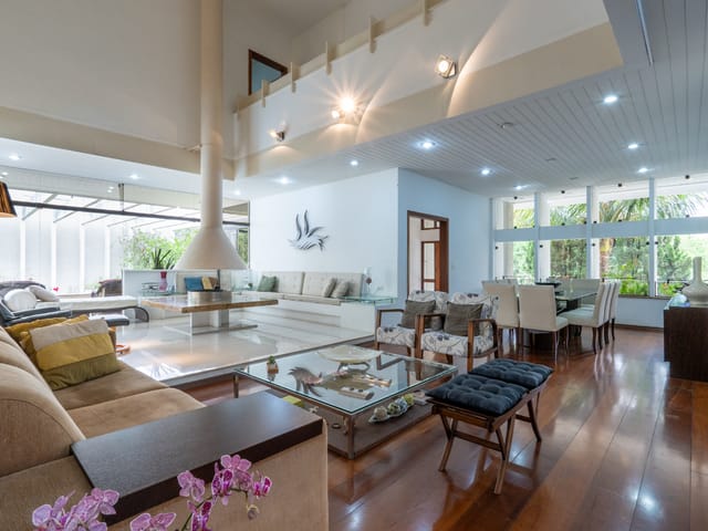 Casa com 1088m² 5 quartos e 9 banheiros, à venda, no bairro Vila São Francisco em São Paulo