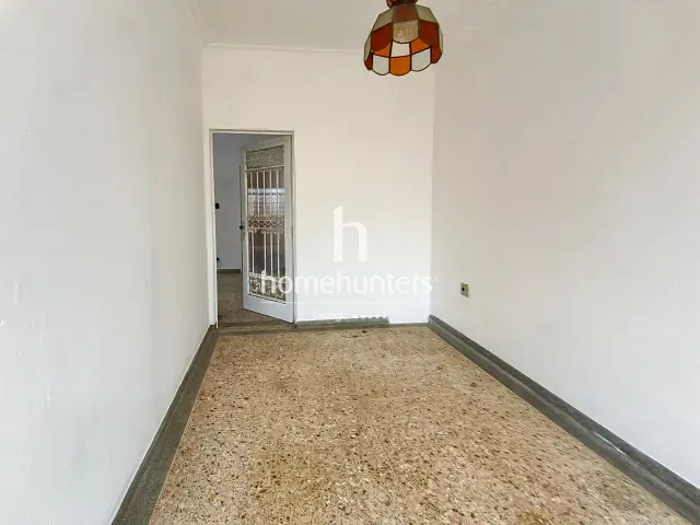 Casa com 182m² 2 quartos e 2 banheiros, para alugar, no bairro Bosque em Campinas