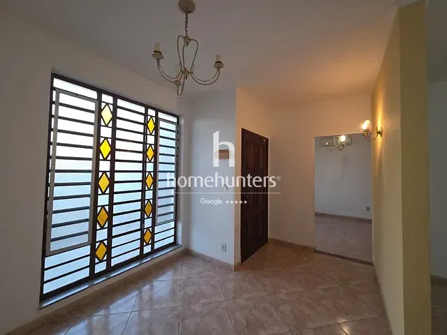 Casa 3 quartos e 3 banheiros, à venda ou para alugar, no bairro Vila Papelão em Valinhos