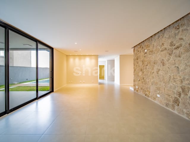 Casa com 466m² 4 quartos e 6 banheiros, à venda, no bairro Alphaville em Santana de Parnaíba