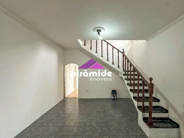 Casa com 10m² 3 quartos e 2 banheiros, à venda, no bairro Parque Martim Cererê em São José Dos Campos