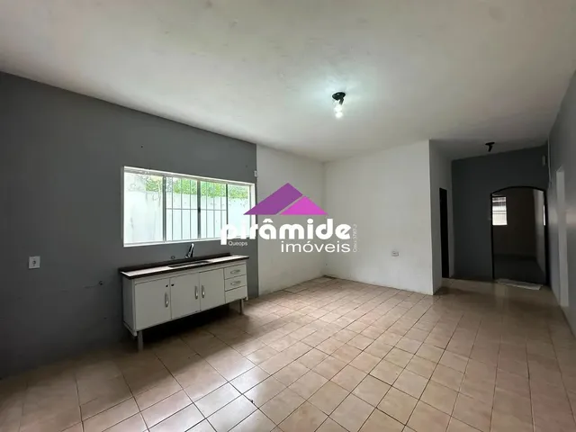 Casa com 10m² 3 quartos e 2 banheiros, à venda, no bairro Parque Martim Cererê em São José Dos Campos