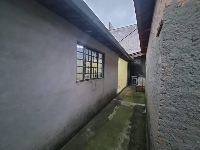 Casa com 250m² 4 quartos e 2 banheiros, à venda, no bairro Parque Aeroporto em Taubaté