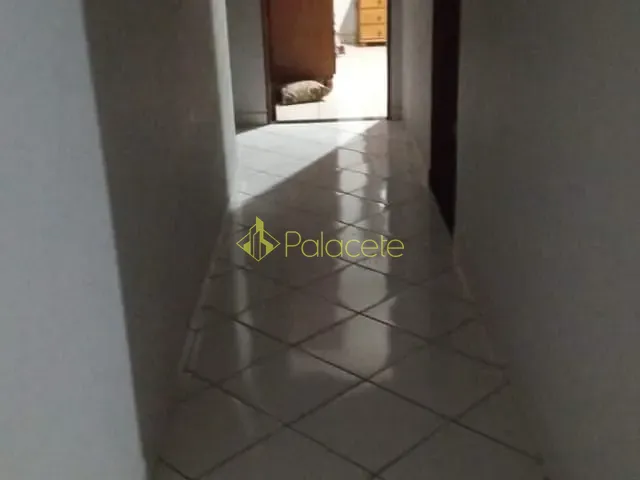 Casa com 250m² 4 quartos e 2 banheiros, à venda, no bairro Parque Aeroporto em Taubaté