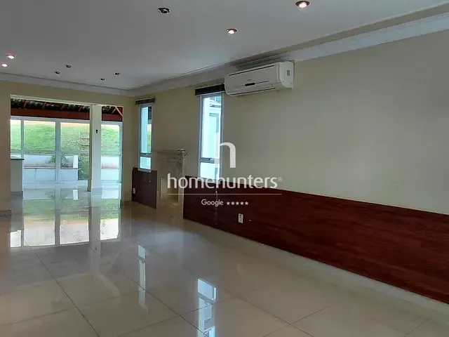 Casa 3 quartos e 4 banheiros, para alugar, no bairro Loteamento Residencial Vila Bella em Campinas