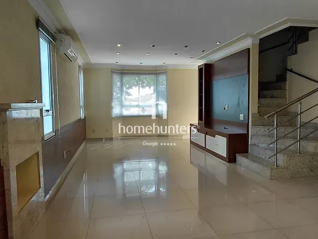 Casa 3 quartos e 4 banheiros, para alugar, no bairro Loteamento Residencial Vila Bella em Campinas