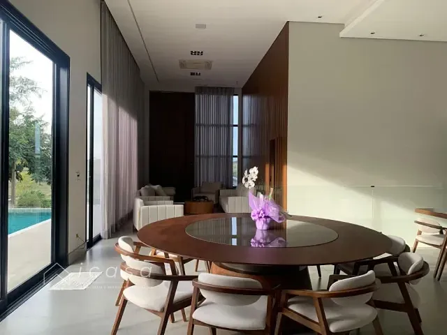Casa com 1000m² 5 quartos e 6 banheiros, à venda, no bairro Parque Mirante Do Vale em Jacareí