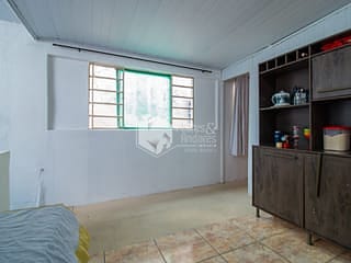 Foto do Casa-Casa tipo para venda em Vila Dalva com 4 quartos, 120m²