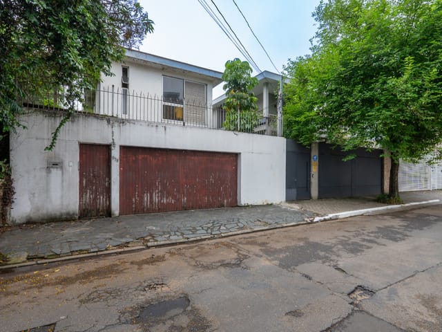 Casa com 350m² 3 quartos e 4 banheiros, à venda, no bairro Moema em São Paulo